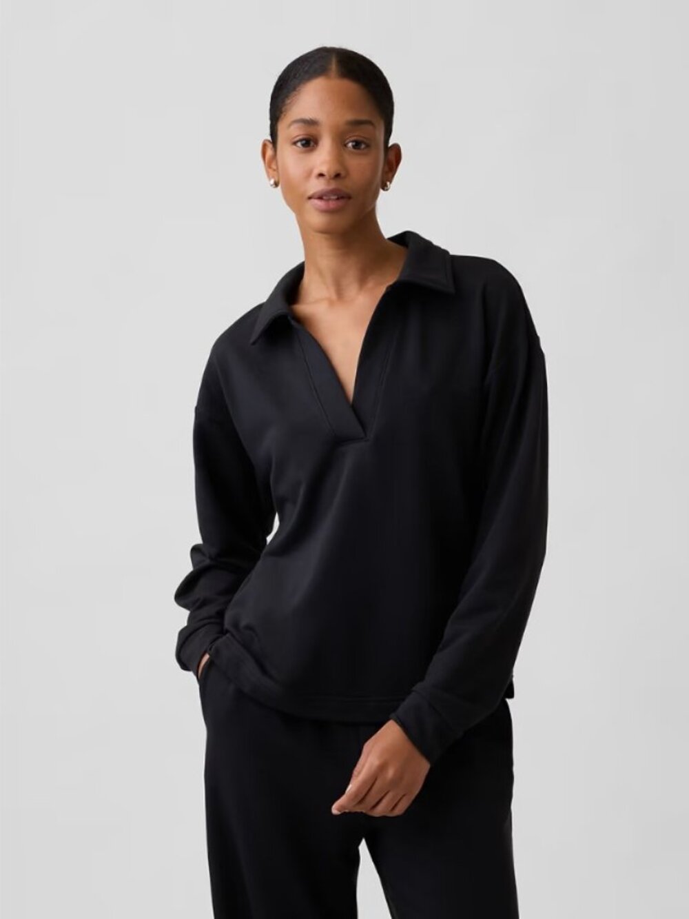 Gap Women’s Large Black CloudLight Relaxed Polo Sweatshirt (still in stores)